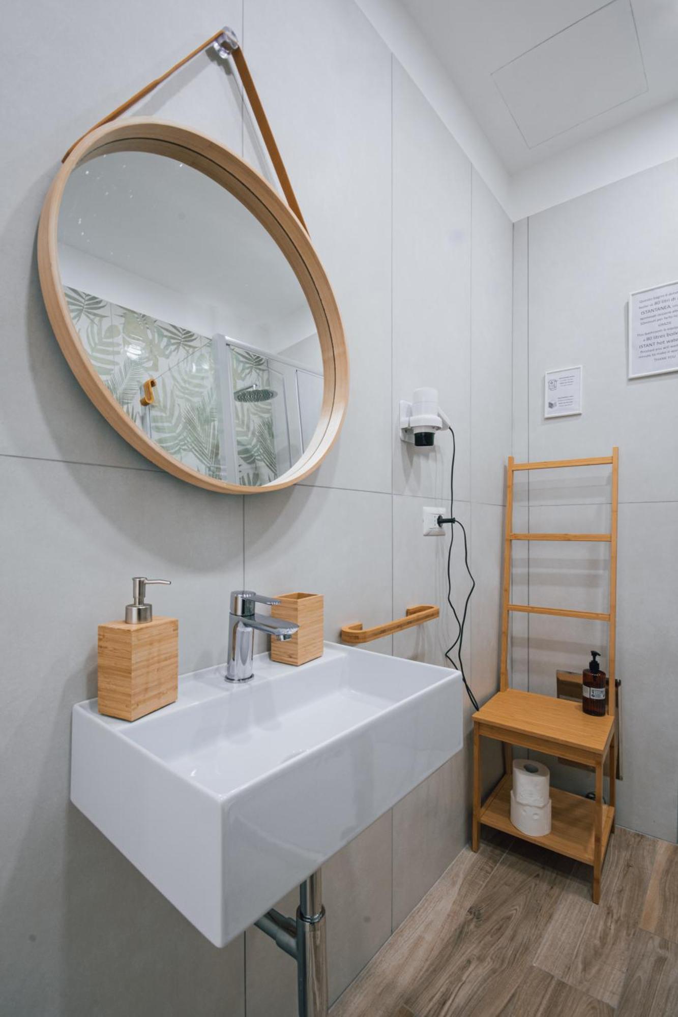 B&B Lara'S Home By I Borbone Napoli Exterior foto