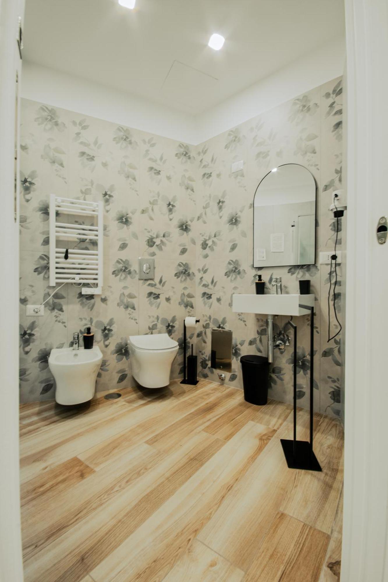 B&B Lara'S Home By I Borbone Napoli Exterior foto