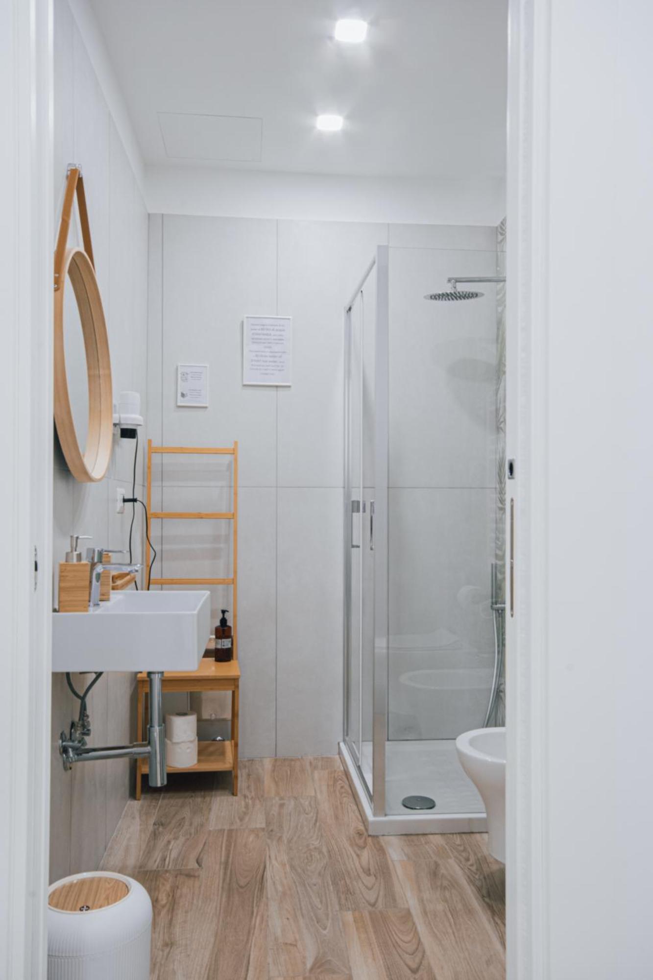 B&B Lara'S Home By I Borbone Napoli Exterior foto